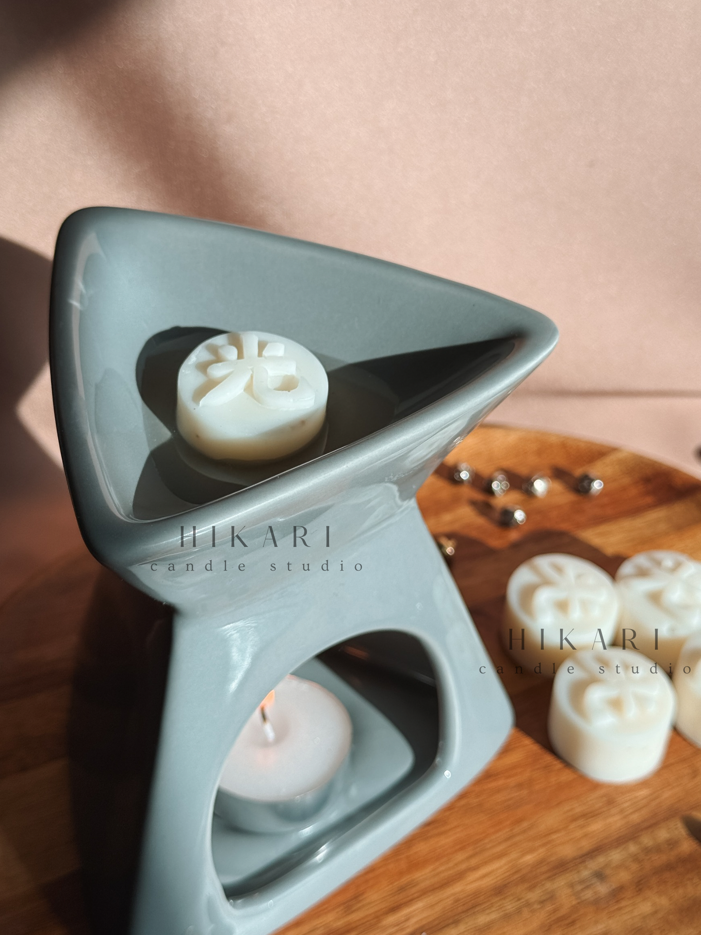 Wax melts HIKARI