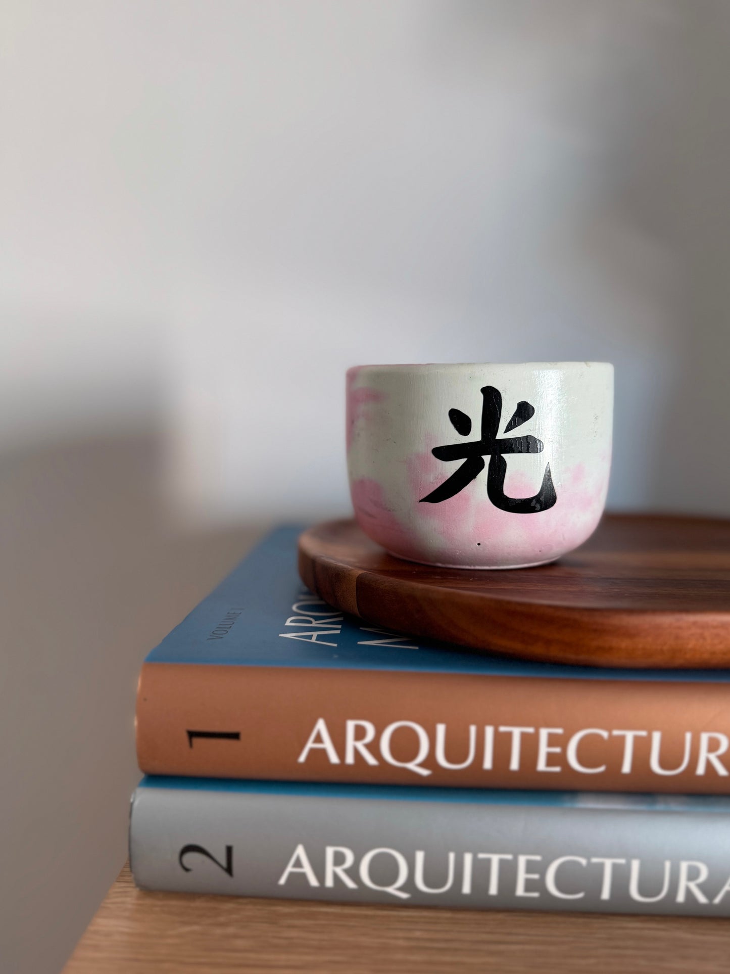 Medium green and pink candle - Black week edition