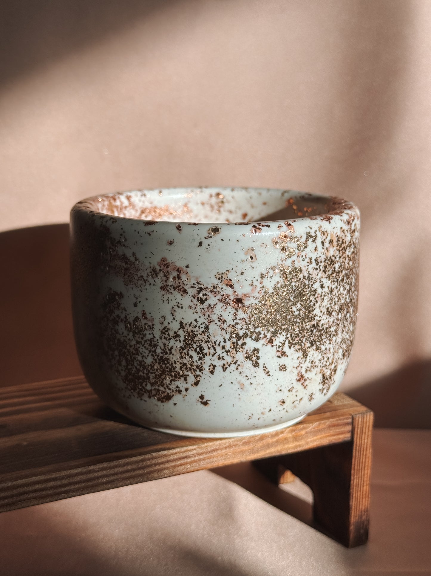 Medium cream and glow candle - Black Week edition