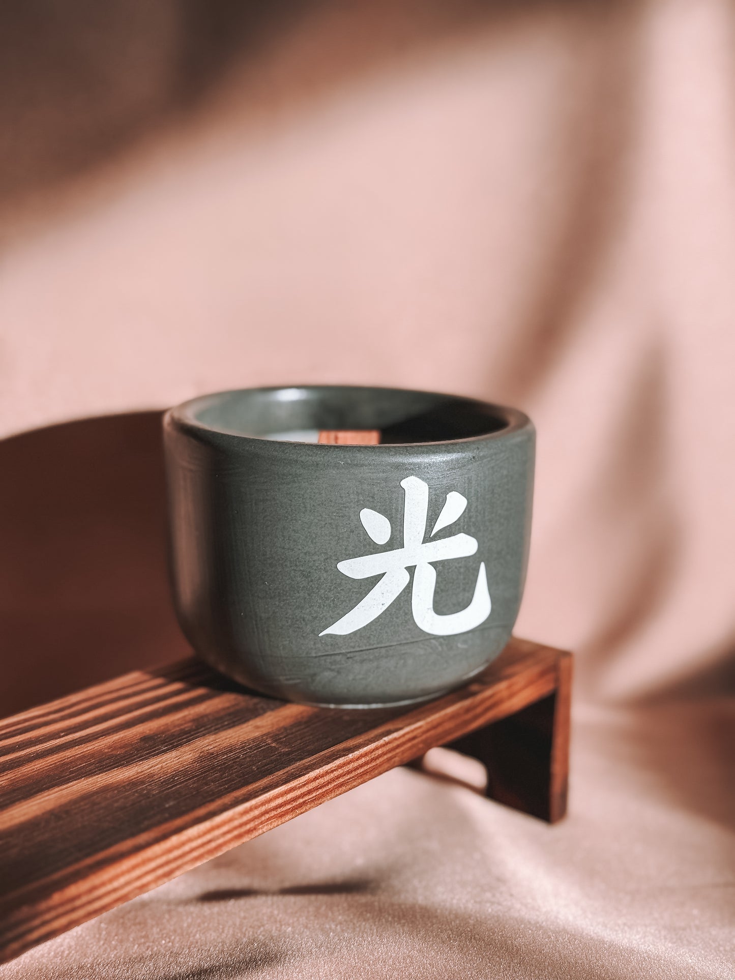 Medium gray candle - Black week edition