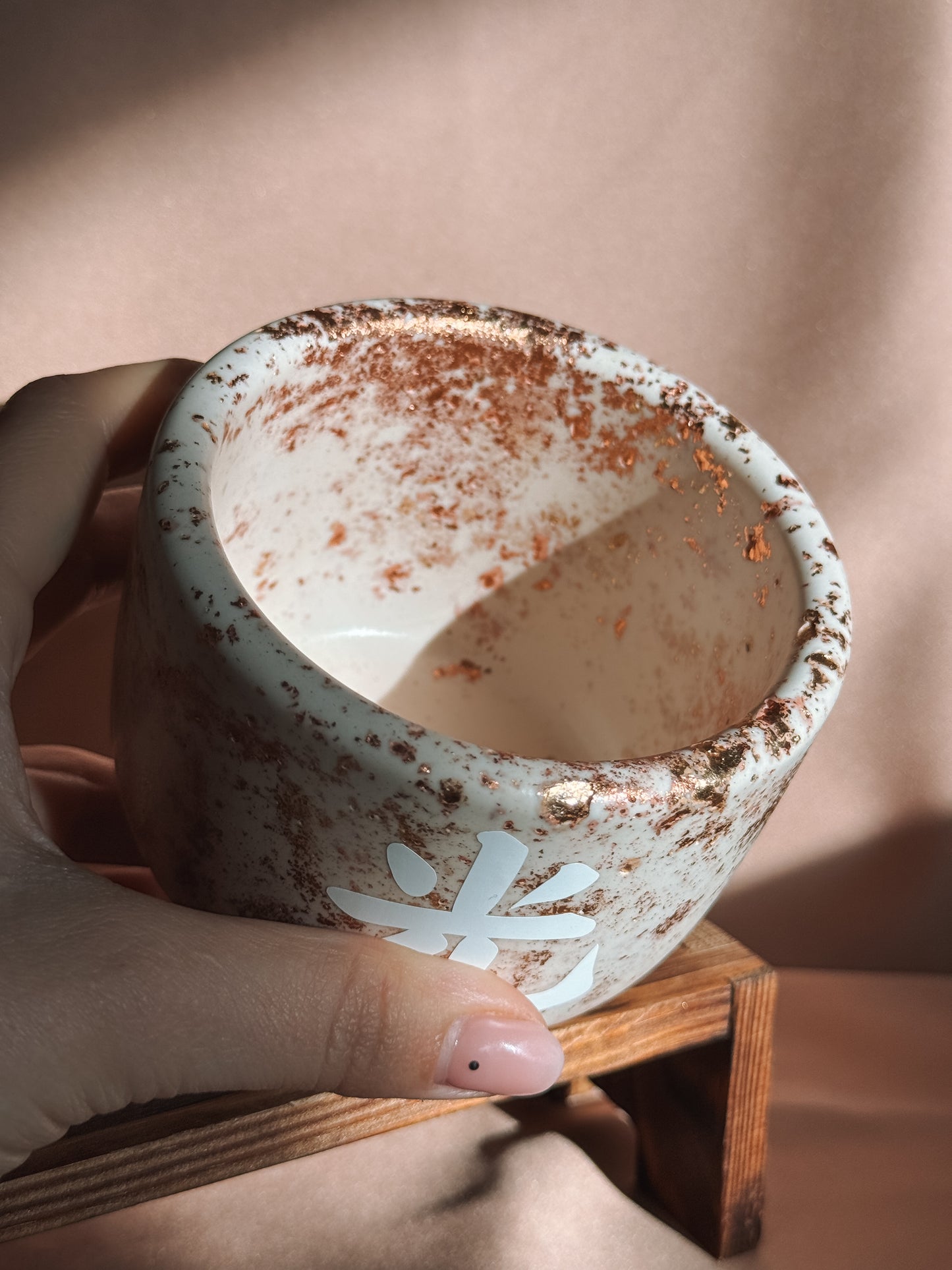 Medium cream and glow candle - Black Week edition