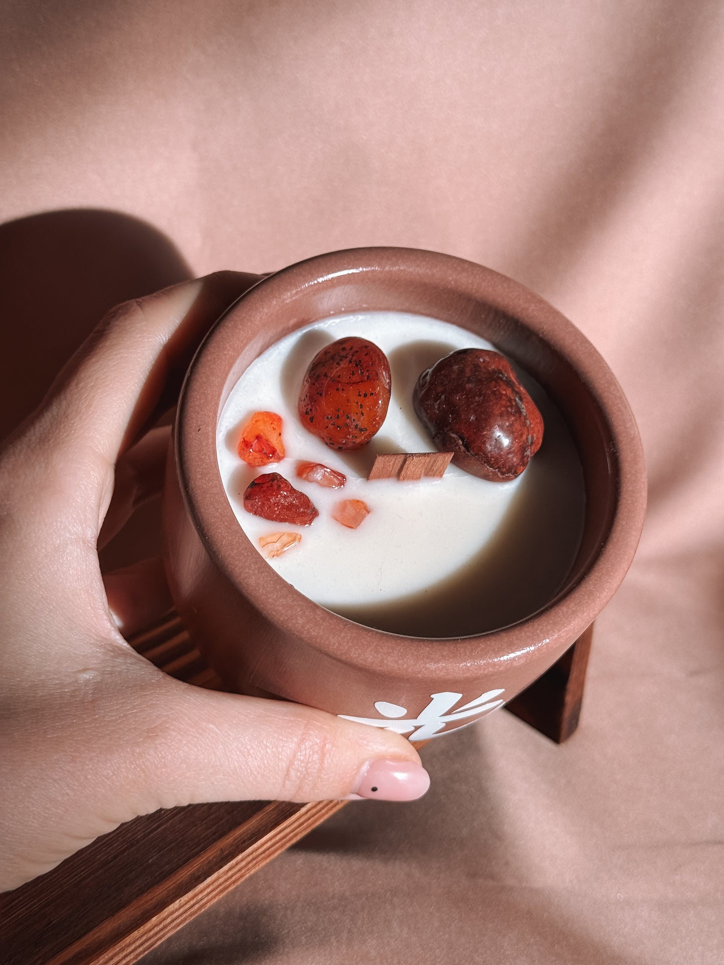 Vela média cristais - Edição Black Week