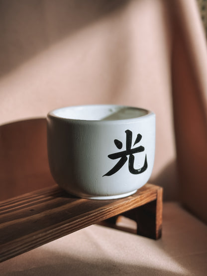 Vela média branca - Edição black week