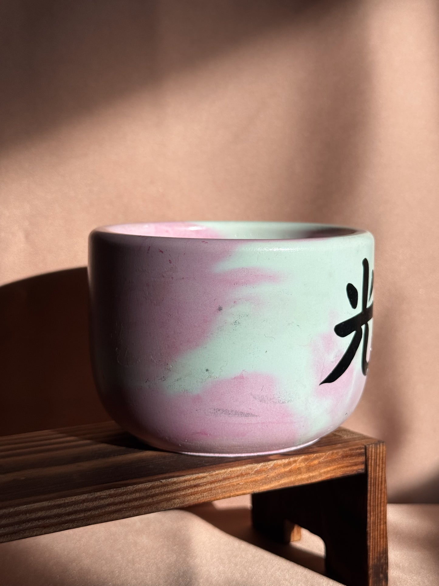 Medium green and pink candle - Black week edition