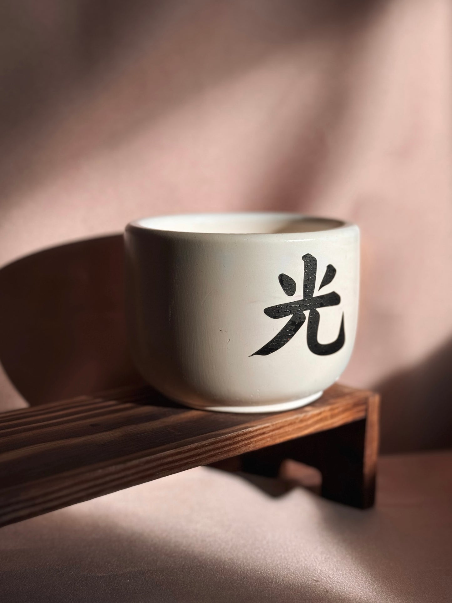 Vela média creme - Edição black week