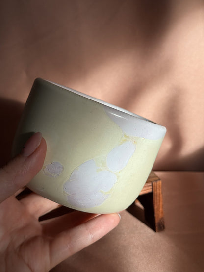 Medium lilac and yellow candle - Black week edition