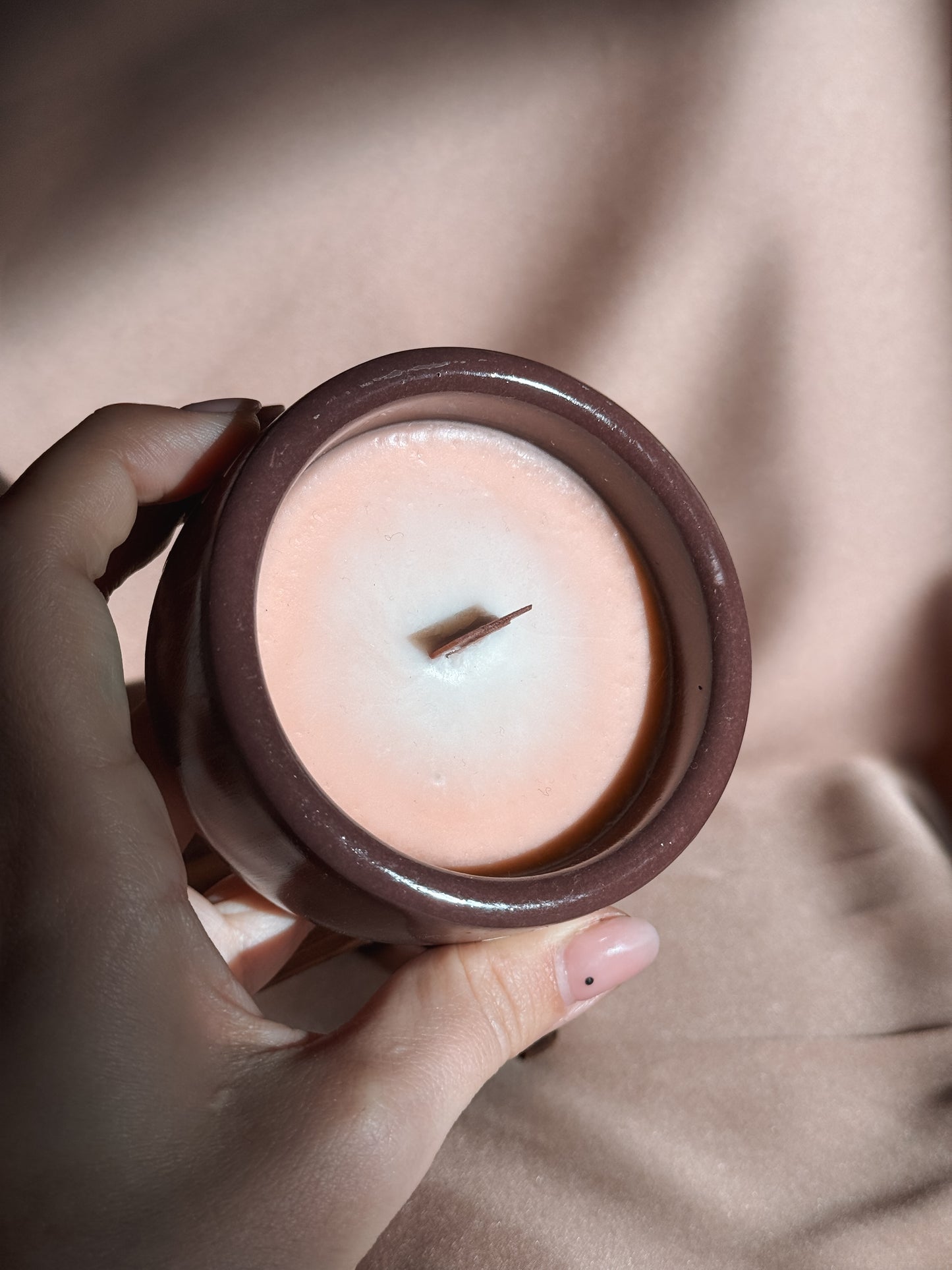 Vela pequena bordô escuro - Edição black week