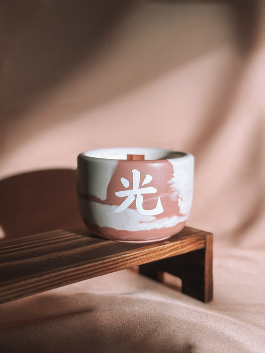 Vela pequena creme & coral - Edição black week