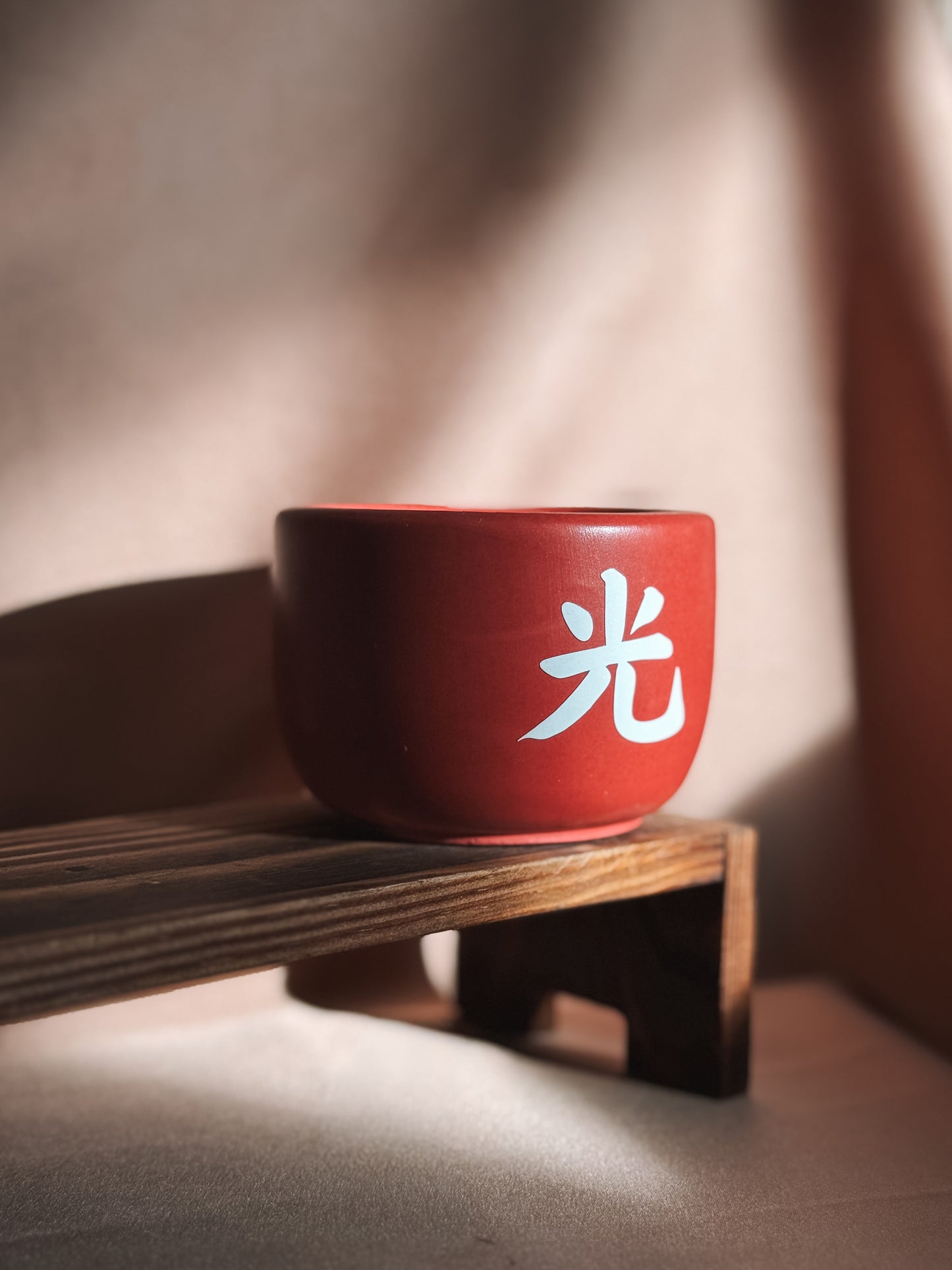 Vela pequena vermelha - Edição black week