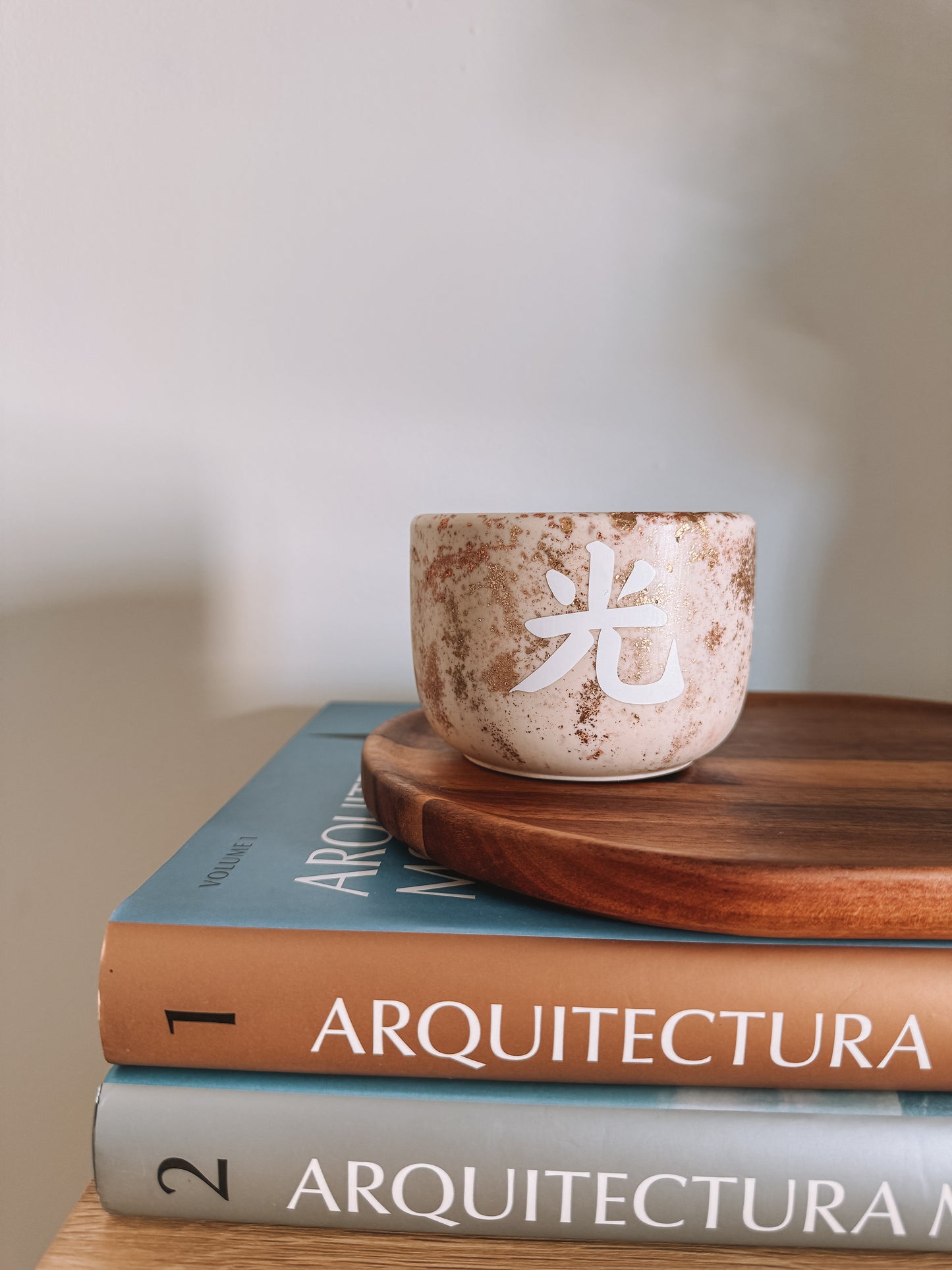 Medium cream and glow candle - Black Week edition