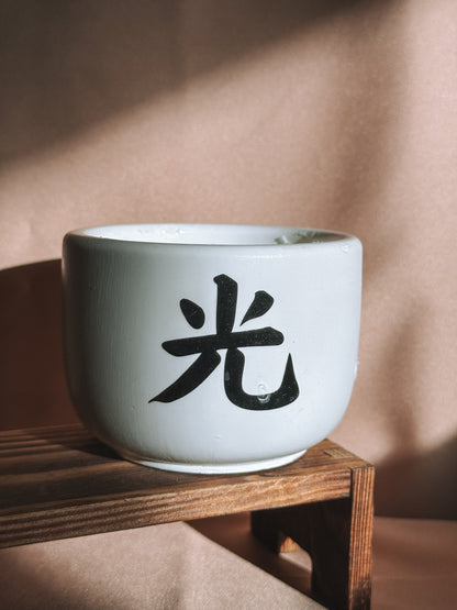 Vela média branca - Edição black week