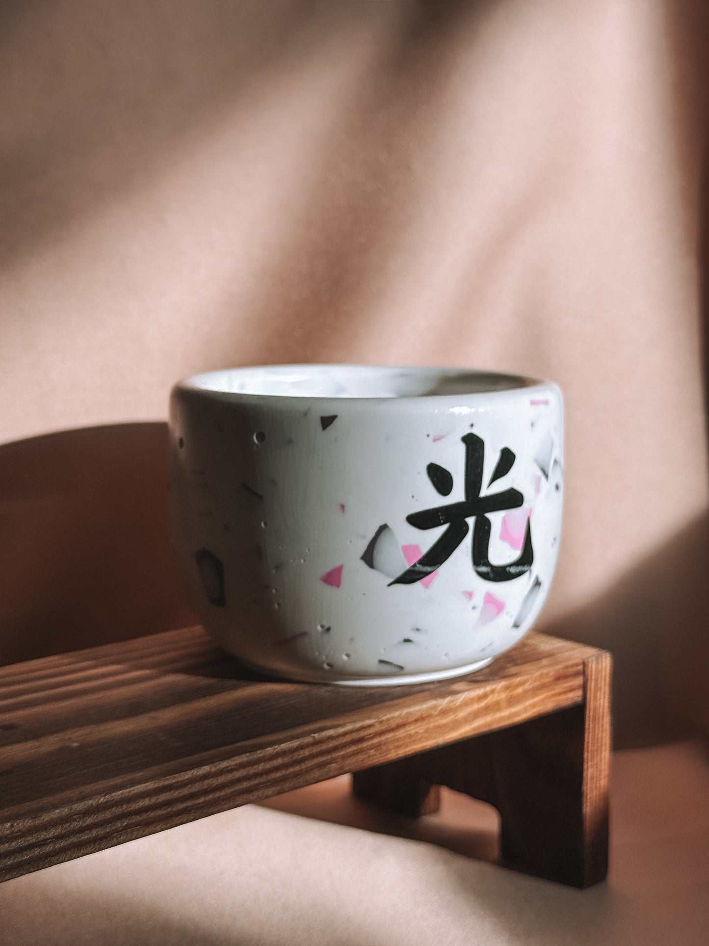 Vela pequena efeito terrazo - Edição black week